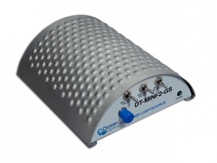 Ocean Optics lampa s vláknovým výstupem